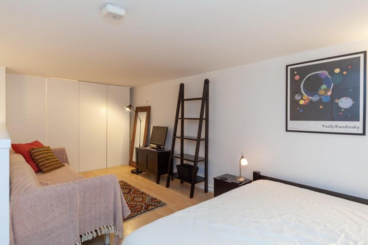Charming 1 Bedroom Apartment In Old School House London Exteriör bild