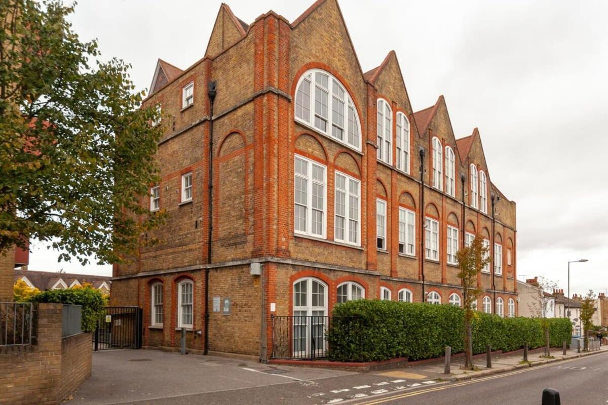 Charming 1 Bedroom Apartment In Old School House London Exteriör bild