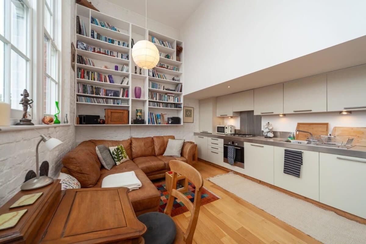 Charming 1 Bedroom Apartment In Old School House London Exteriör bild