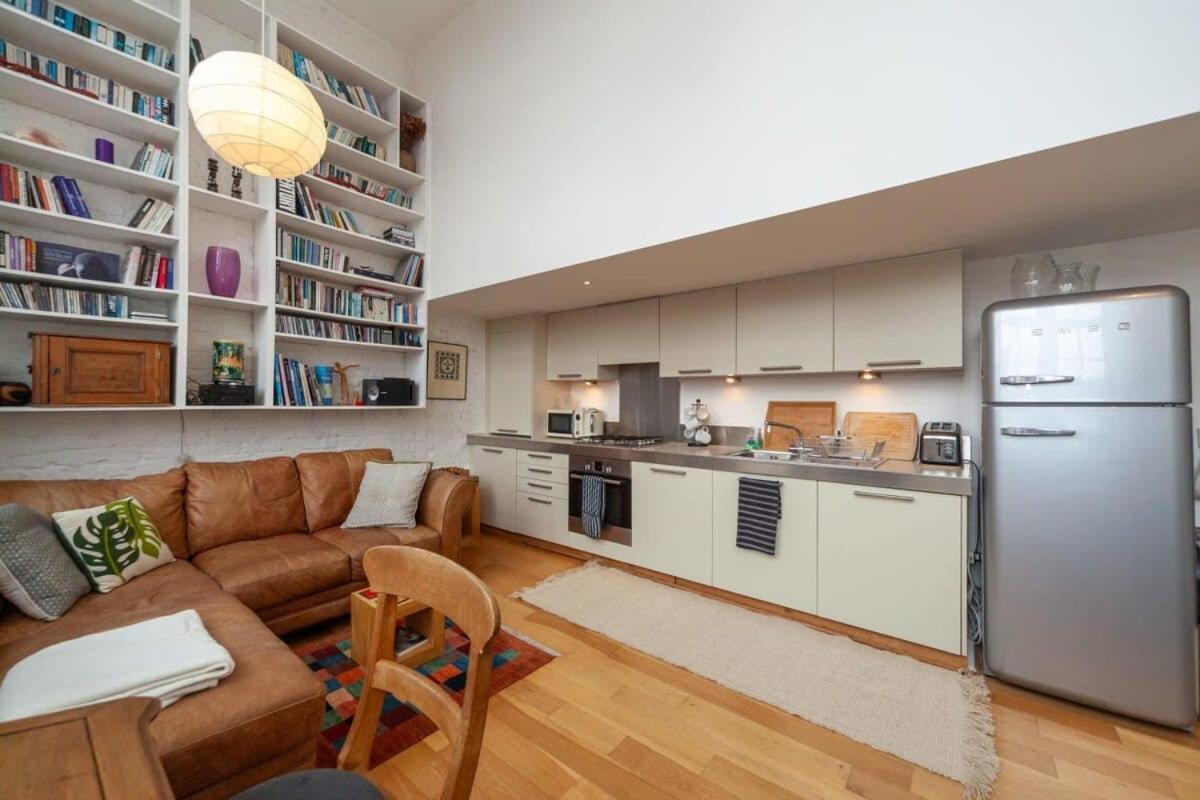 Charming 1 Bedroom Apartment In Old School House London Exteriör bild