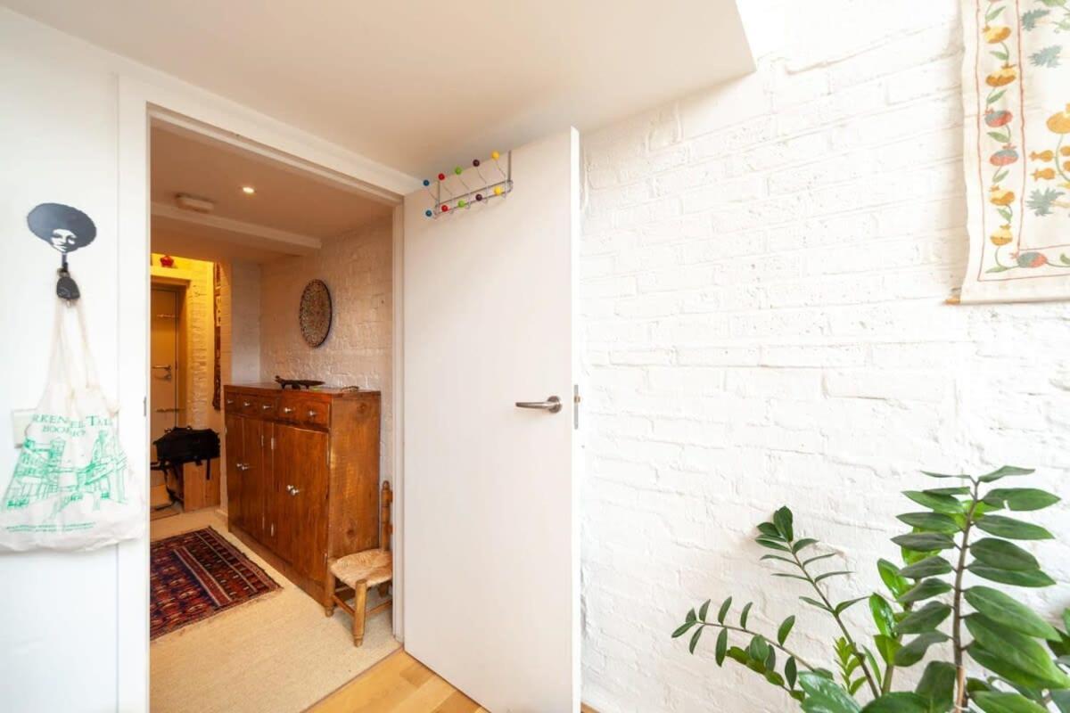 Charming 1 Bedroom Apartment In Old School House London Exteriör bild